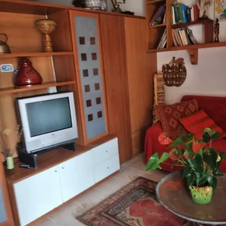 Casa Ester Stagnone * サン・レオナルド