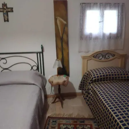 Casa Ester Stagnone Дом отдыха Сан-Леонардо